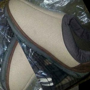 🆕 VINTAGE AVON Memory foam kids slippers